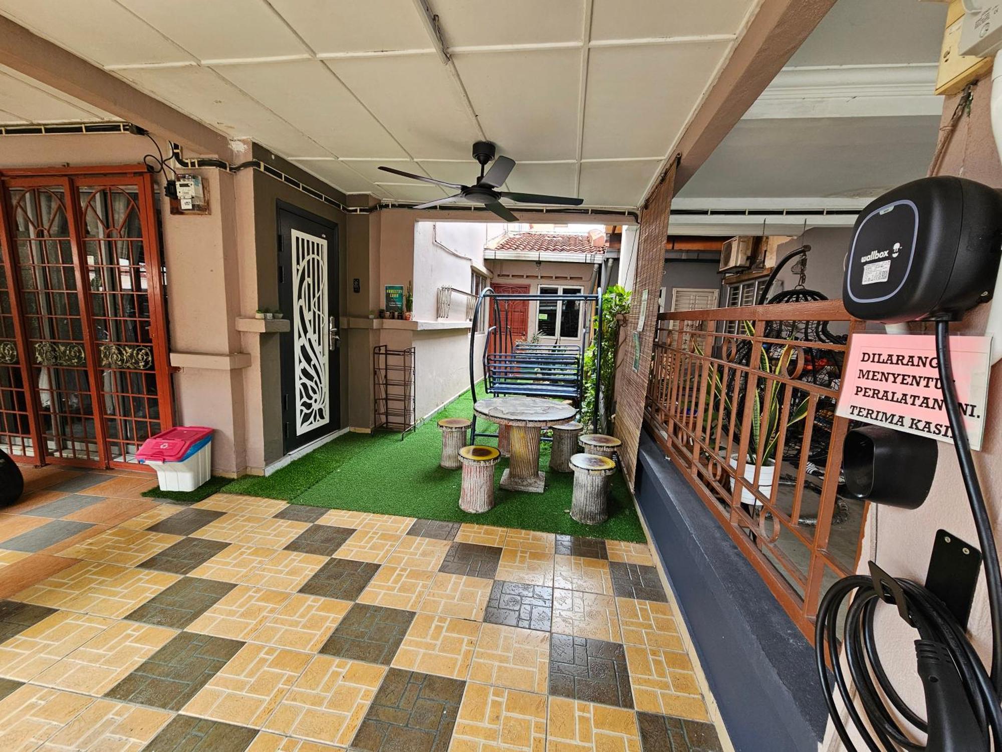 Homestay Lanik Saujana Utama 2 Sungai Buloh Εξωτερικό φωτογραφία