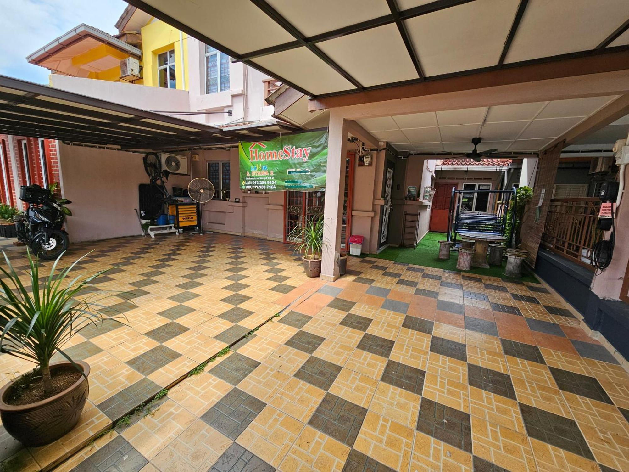 Homestay Lanik Saujana Utama 2 Sungai Buloh Εξωτερικό φωτογραφία